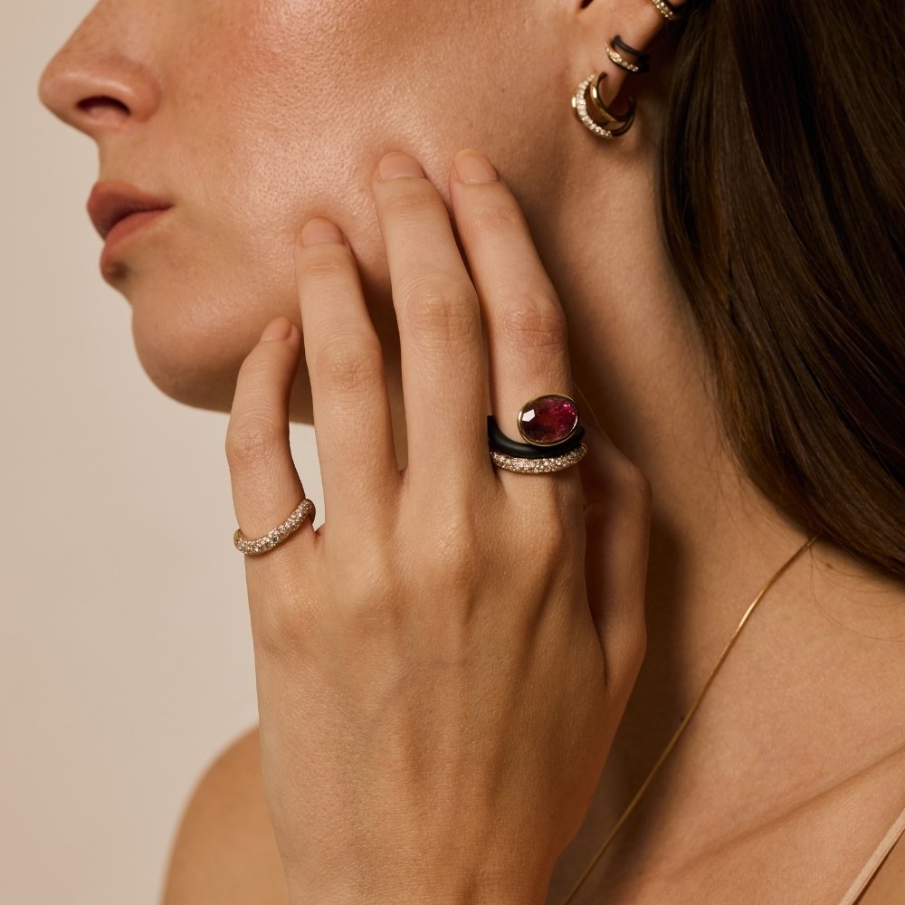 In the Black Stone Wave Ring