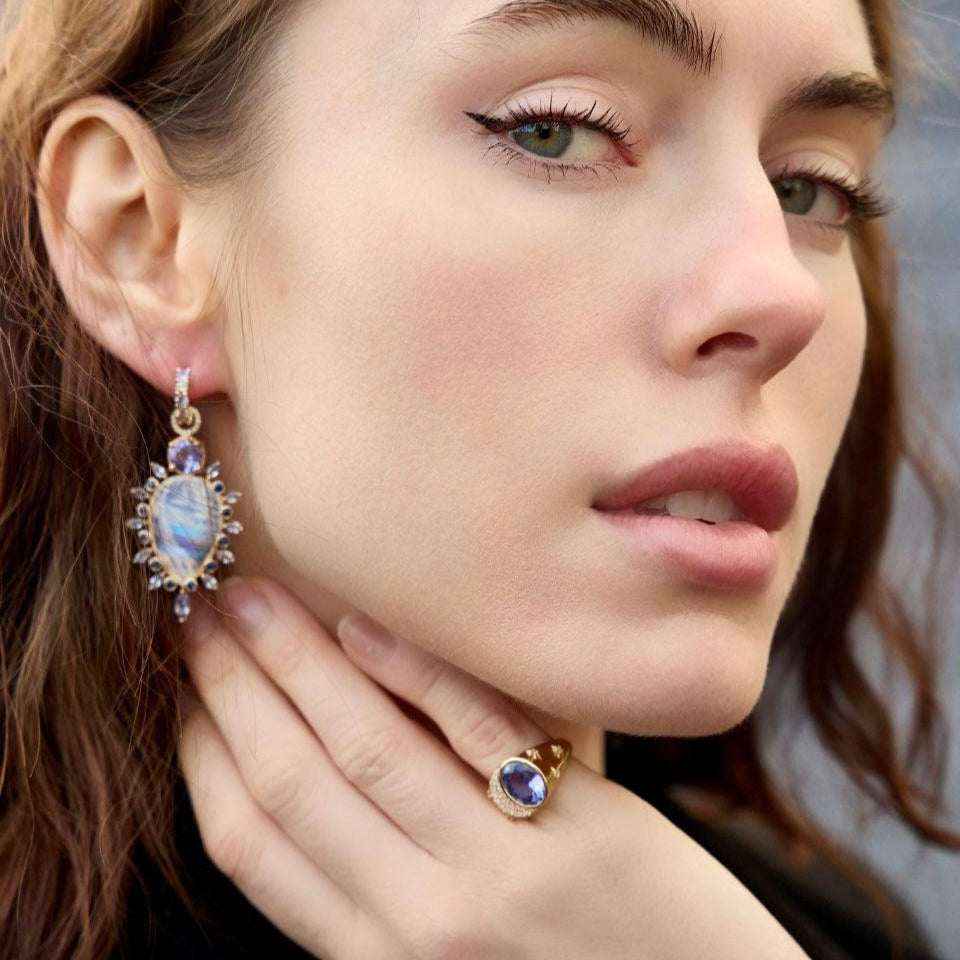 Emerald Celeste Pinky Ring-Lifestyle