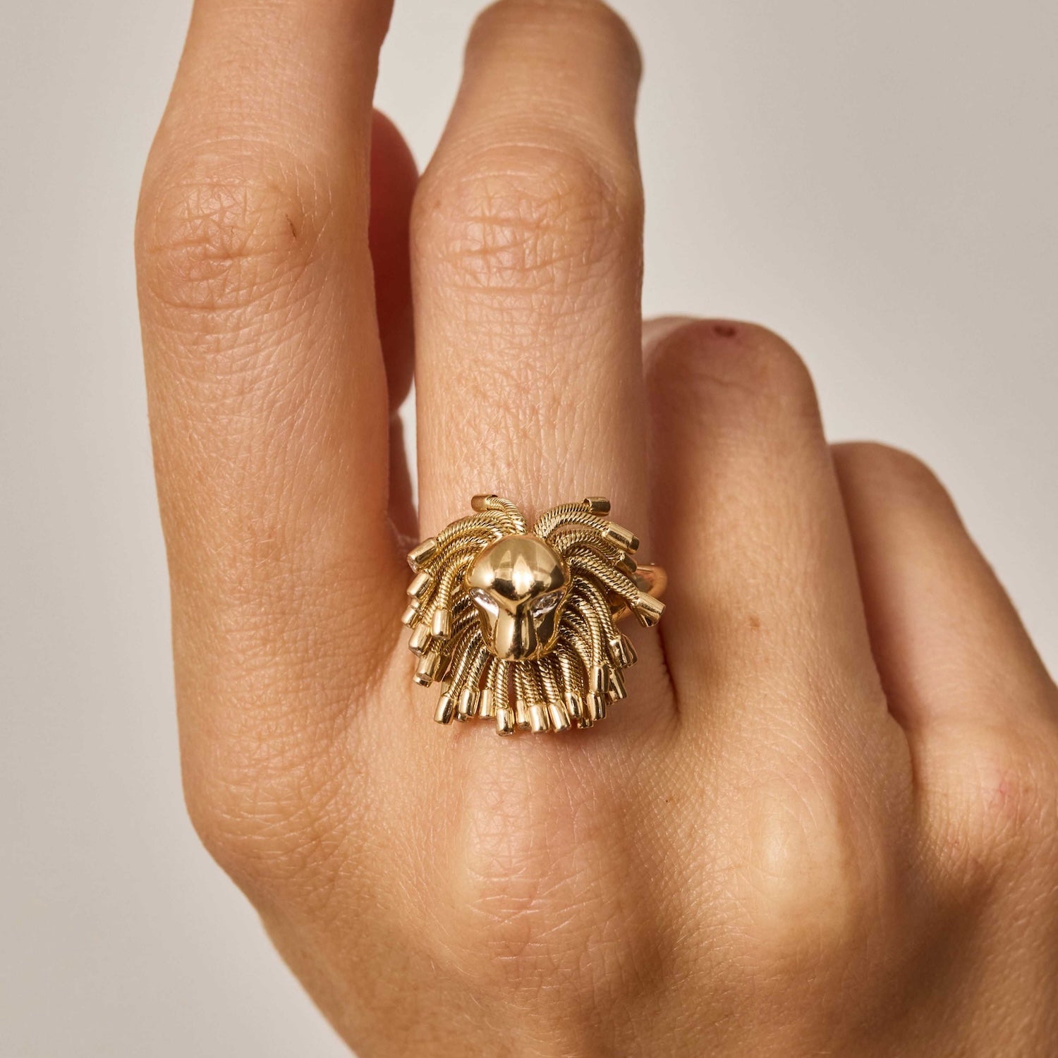 Roar Lion Ring-On Hand Look