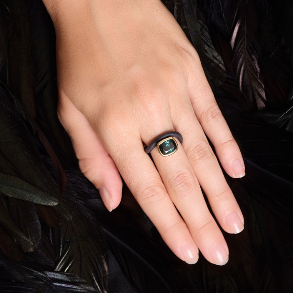 In the Black Stone Wave Ring